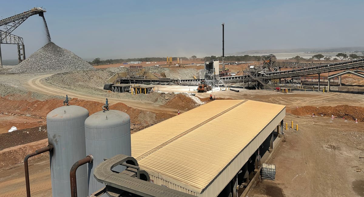 Crushing and screening